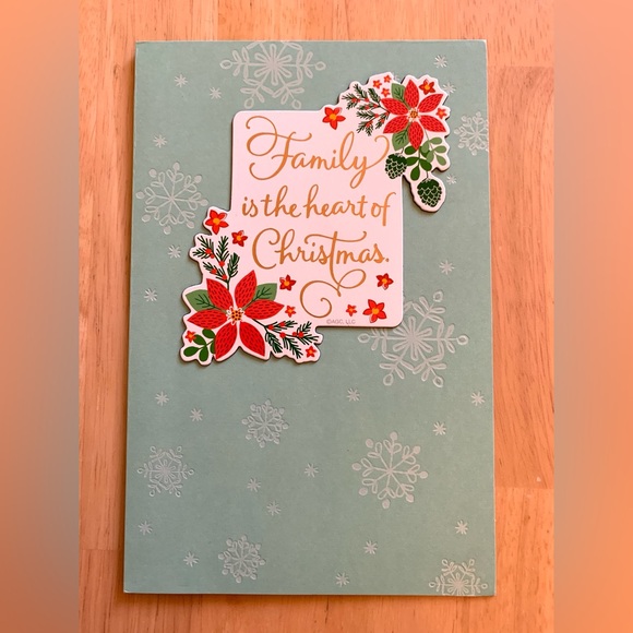 ⭐️BOGO // Christmas Card (Family is the Heart of Christmas) - Picture 1 of 7